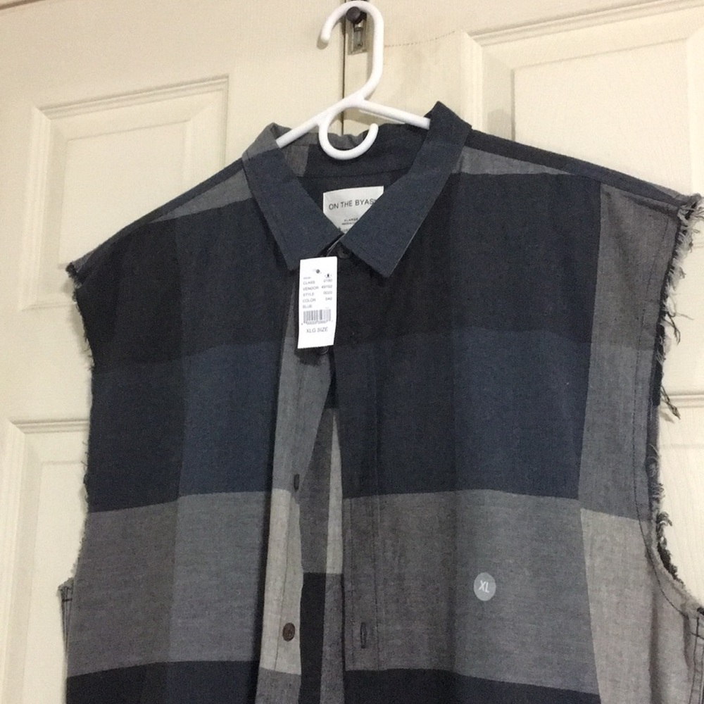 Sleeveless Button Up